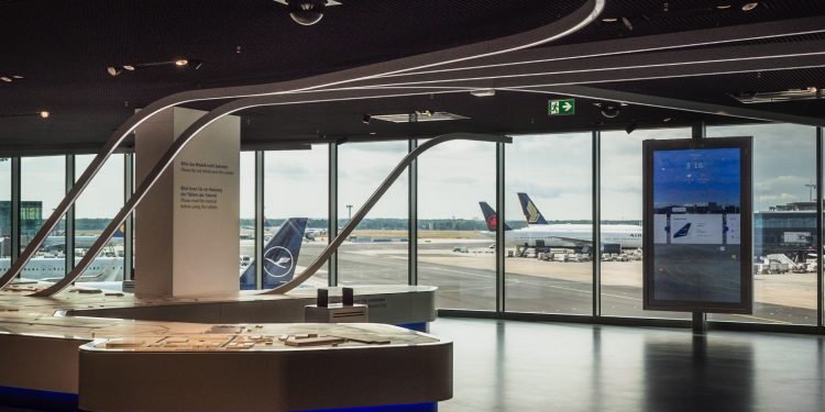 Alman havalimanları salgın öncesi yolcu sayısına ulaşmada zorlanıyor