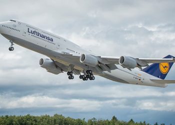 Lufthansa’nın B747-8’i Boston’a acil iniş yaptı
