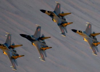 Çin’e ait 51 savaş uçağı Tayvan çevresinde görüldü