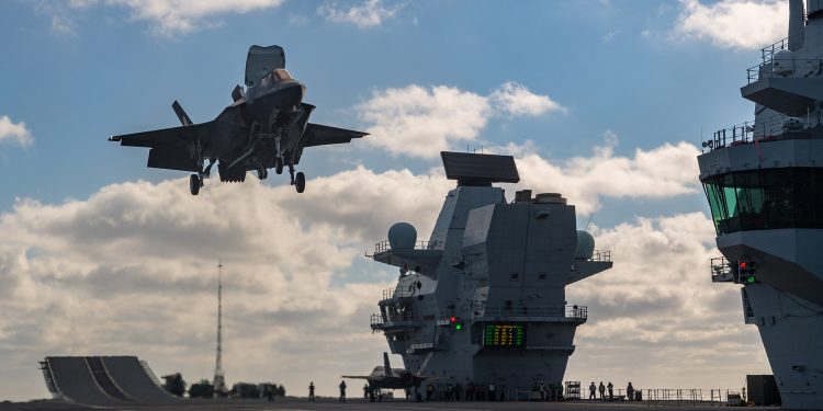 İngiliz F-35’ler Güney Kıbrıs’a konuşlanacak