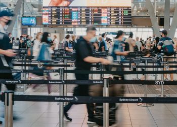 Qantas bavulları taşıyacak 100 gönüllü yönetici arıyor