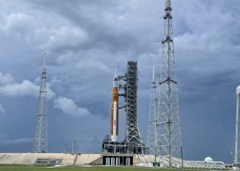 NASA, Ay yolculuğunu üçüncü kez erteledi