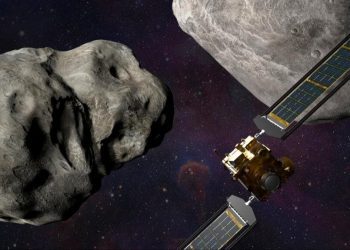 NASA, 11 milyon kilometre uzaktaki asteroide çarpmayı başardı