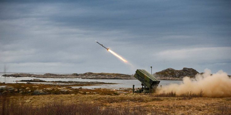 Ukrayna, ABD’den NASAMS hava savunma sistemi aldı