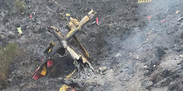 İtalya’da yangın söndürme uçağı düştü