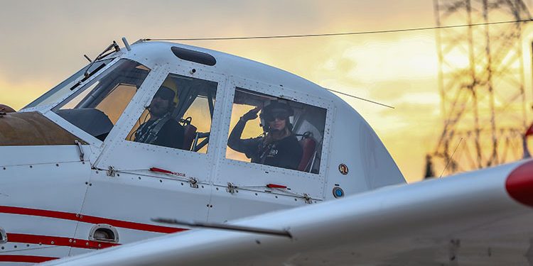 Orman yangınlarının “ateş avcısı” kadın pilotu