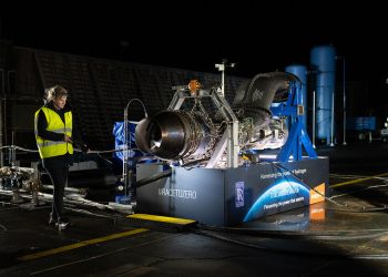 Rolls-Royce hidrojenle çalışan jet motorunu test etti