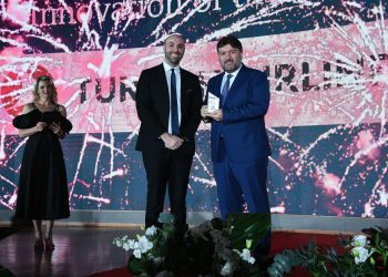 THY’ye “Sürdürülebilirlik İnovasyonunda Yılın Havayolu” ödülü