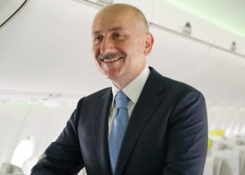 Bakan Karaismailoğlu: Uçuş ağımızı 130 ülkede 342 noktaya yükselttik