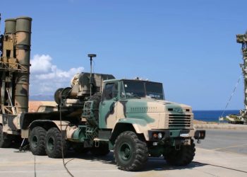 Rusya’dan Yunanistan’a S-300 uyarısı