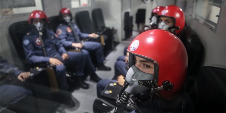 “Türkiye’nin ilk uzay yolcusu” adayları askeri merkezde eğitiliyor