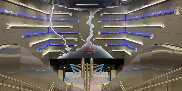 İstanbul Havalimanı metrosu pazar günü açılıyor