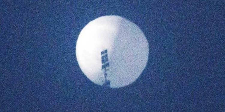 Çin: Balon meteorolojik amaçlıydı, rotasından saptı