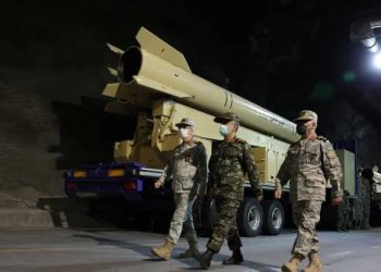 İran’dan 1650 kilometre menzilli seyir füzesi