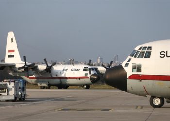 Mısır’ın gönderdiği iki yardım uçağı Adana’ya ulaştı