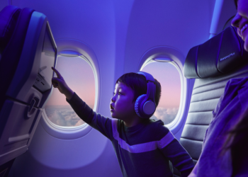 United Airlines aile koltuğu politikasını başlattı