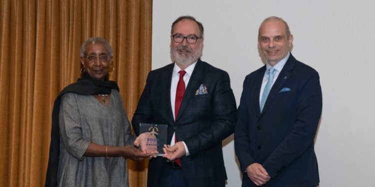 Mehmet T. Nane’ye yurtdışından ödül