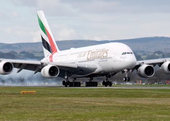 Emirates, A380’le Glosgow uçuşlarına tekrar başladı