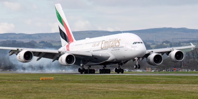 Emirates, A380’le Glosgow uçuşlarına tekrar başladı
