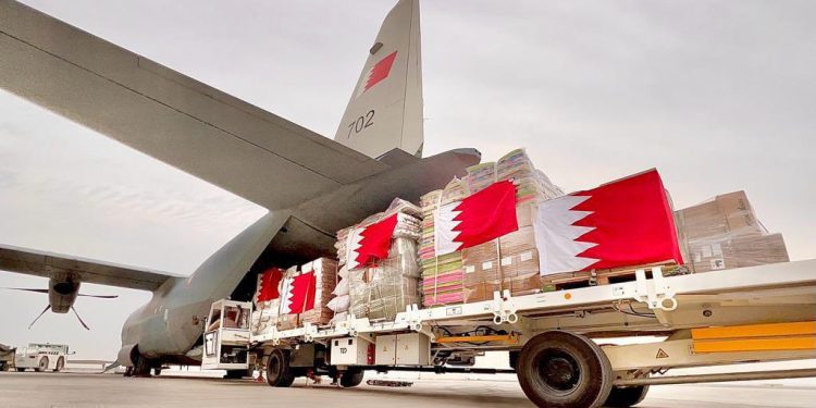 Bahreyn, depremzedeler için üç uçak gönderdi