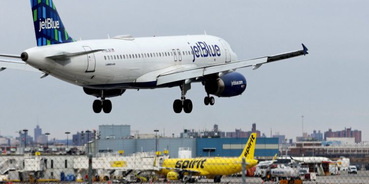 ABD’nin en büyük beşinci havayolu olma planına ret!