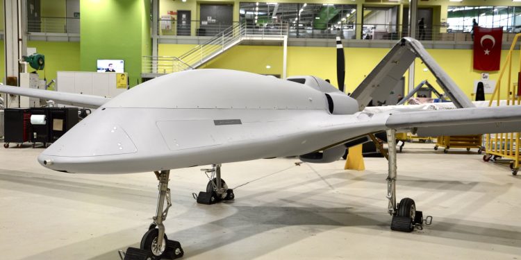 Selçuk Bayraktar paylaştı: “Bayraktar TB3” ilk uçuşuna gün sayıyor