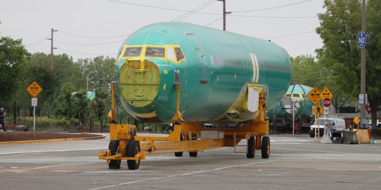 Boeing CEO’su Calhoun: MAX sorunu 45-50 uçağı geciktirecek