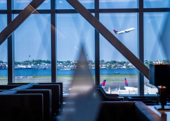 Delta, 363 milyon dolar net zarar açıkladı