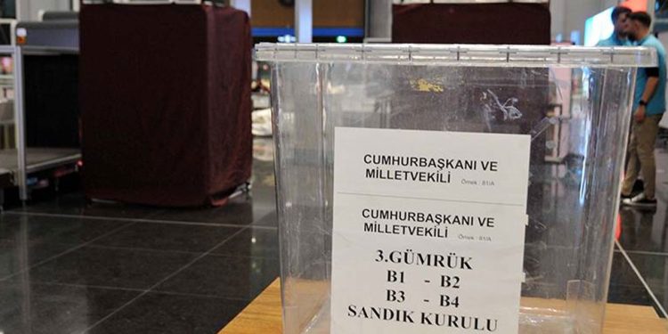 İstanbul Havalimanı’nda oy verme işlemi başladı