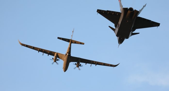 Kızılelma ve Akıncı kol uçuşu yaptı!