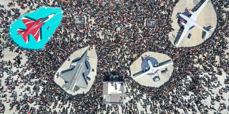 TEKNOFEST’i 3 günde 1 milyona yakın kişi ziyaret etti