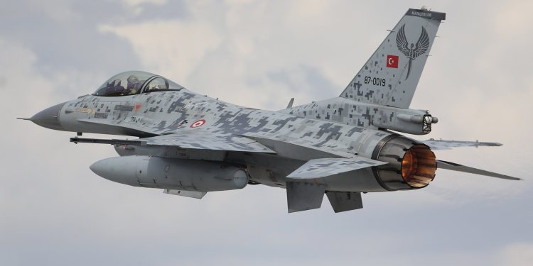 ‘F-16 Özgür’de ilk teslimatlar yapıldı