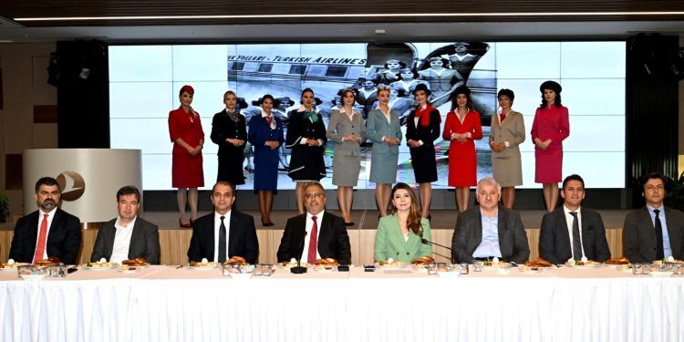 THY, Dünya Kabin Memurları Günü’nü kutladı