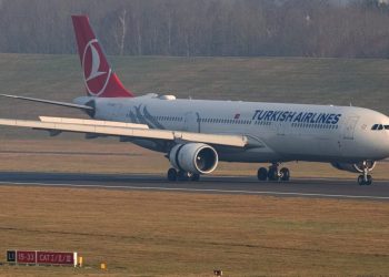 THY uçağı Gatwick’e inemeyince Birmingham’a yönlendirildi