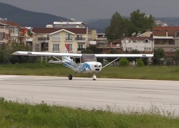 Türk havacılığının yeni uçağı Troy T200 ilk kez piste çıktı