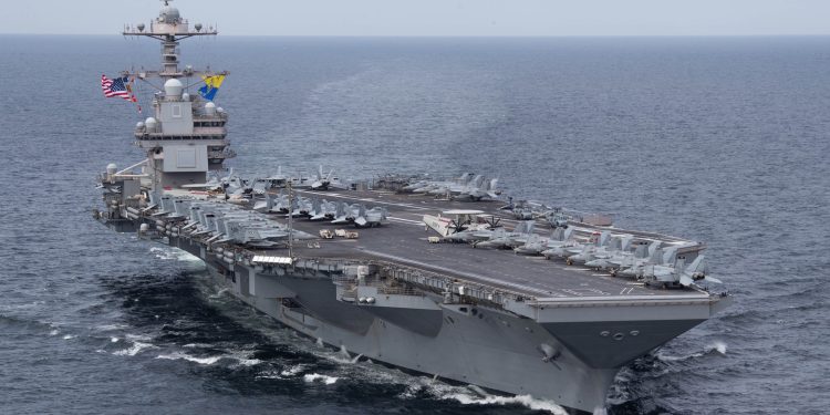 Dünyanın en büyük uçak gemisi NATO komutası altına girdi