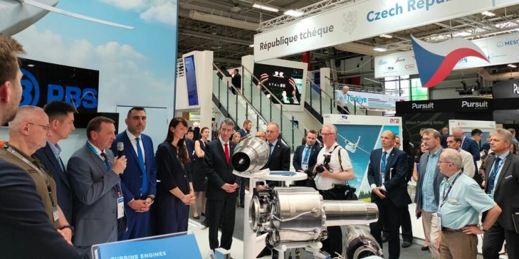 Ukrayna, Çekya ile ortak uçak motoru üretecek