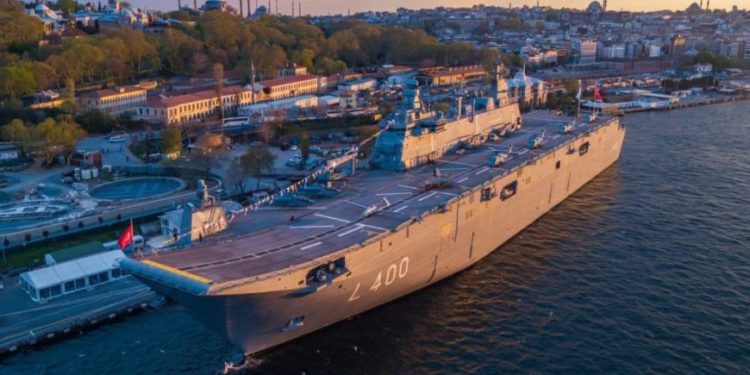 TCG Anadolu’yu 400 bine yakın kişi ziyaret etti