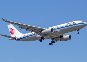 Air China uçağı türbülansa girdi: 2 kişi yaralandı