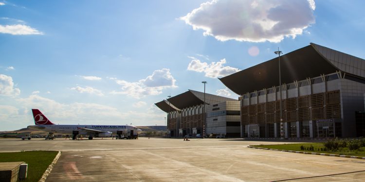 Batman Havalimanı pist bakımı için kapanıyor