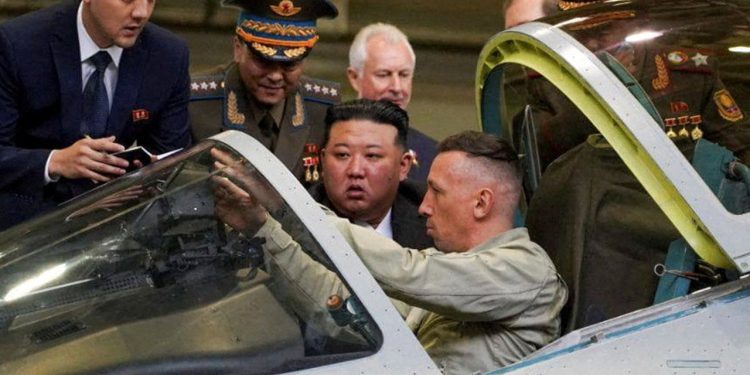 Kuzey Kore lideri Rusya’da beşinci nesil uçak fabrikasını gezdi