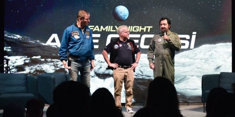 Bursa’daki Gezegen Kongresi’nde “Aya Dönüş” anlatıldı