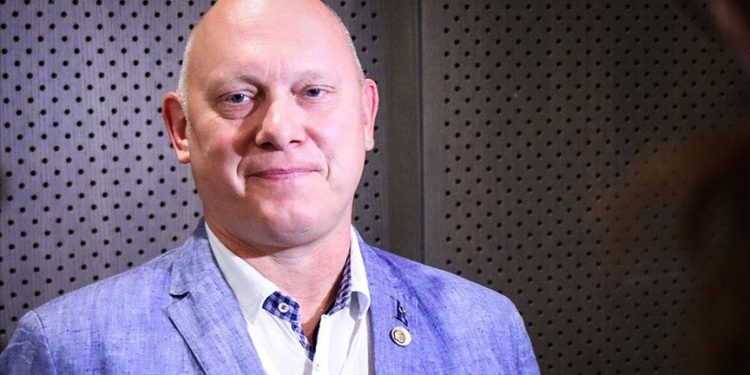 Rus kozmonottan uzay görevine gidecek Türk astronotlara tavsiye