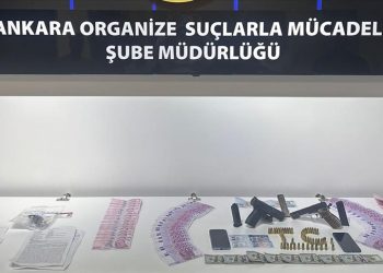 Suç örgütü elebaşı havalimanında yakalandı