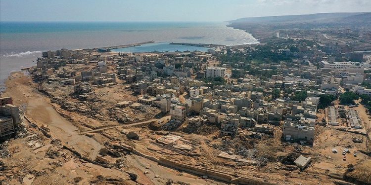 Libya Başbakanından ücretsiz uçak seferi düzenlenmesi talimatı