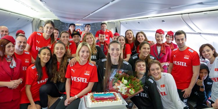 Türk Hava Yolları’ndan filenin sultanlarına özel jestler