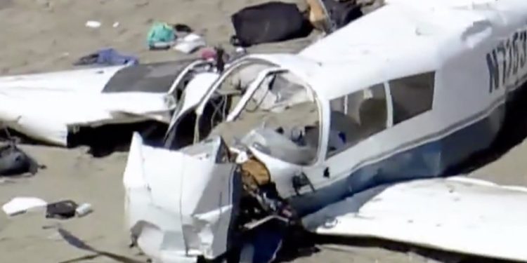 ABD’de düşen uçakta senatör ve ailesi öldü