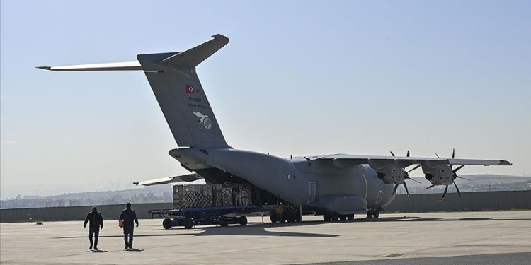 Türkiye’den Gazze’ye ilaç ve tıbbi malzeme yardımı devam ediyor