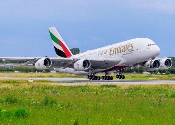 Emirates, A380 filosunu 10 yıl boyunca daha iyi uçuracak