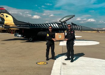 SOLOTÜRK’te bayrak değişimi